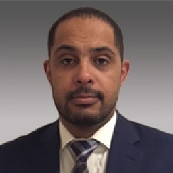 Alim Macauley headshot