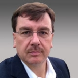 Tomek Kozdrowicz headshot Tomek Kozdrowicz headshot