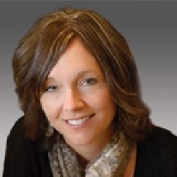 Carrie Heimer headshot