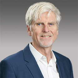 Thor Wallace headshot