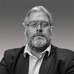 Phil Huggins headshot