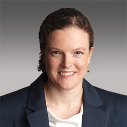 Sara Tresch headshot