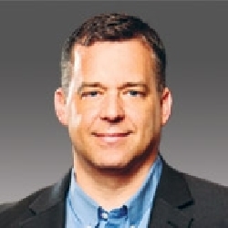 Relle Howard headshot