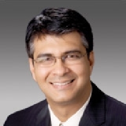 Manish Kapoor headshot