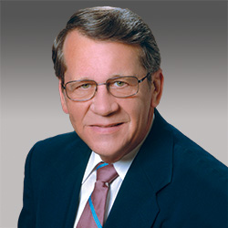 Glen Carson headshot